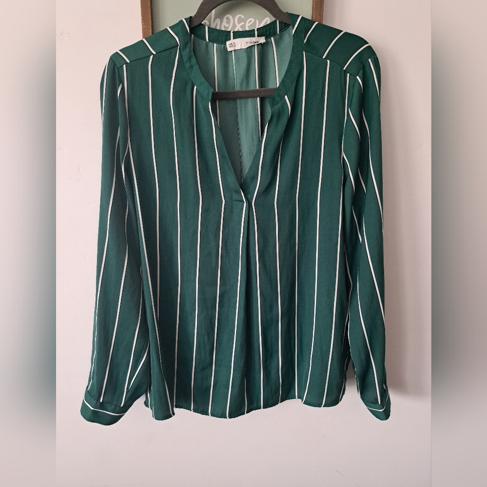 Emerald Green Long Sleeve Relaxed Blouse with Mandarin Collar